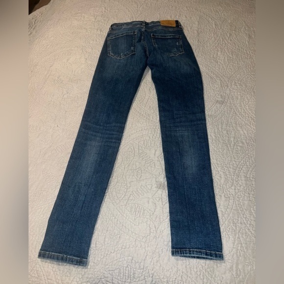 ZARA Mid Rise‎ Skinny Jeans - Picture 3 of 5